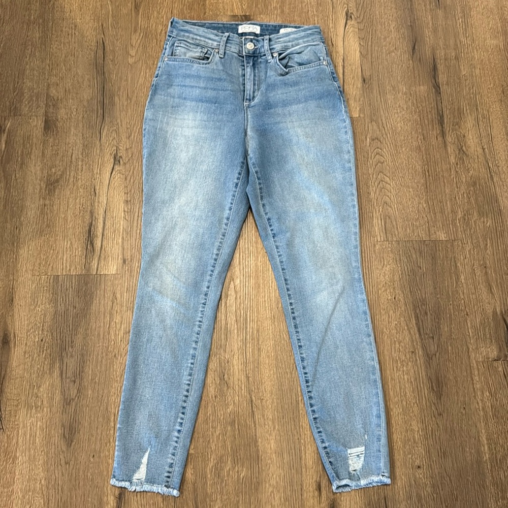 Sofia Vegara Blue Denim Jeans
